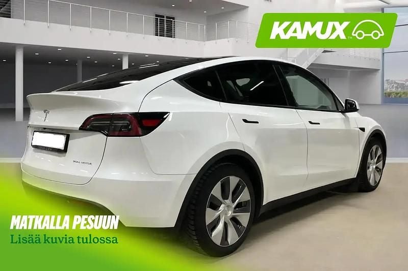 Käytetty Tesla Model Y 378 kW (514 HP) 2024 Valkoinen Katumaasturi