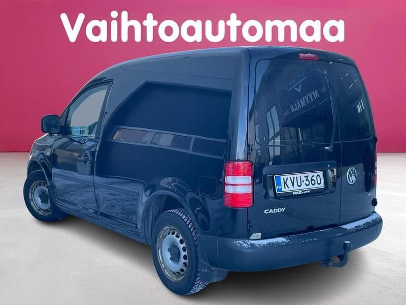 Käytetty VW Caddy 102 HP (75 kW) 2013 Tila-auto
