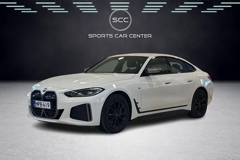 Valkoinen Käytetty 2022 BMW i4 Exclusive Sedan | 47 800 € (Perustarjous) - Kuva 1/4