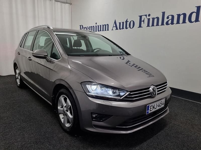 Käytetty 2015 VW Golf Highline Katumaasturi | 15 770 € (Perustarjous) - Kuva 1/4