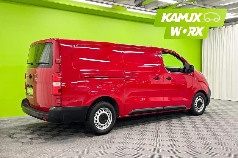 Käytetty Opel Vivaro Comfort 122 HP (89 kW) 2021 Punainen Tila-auto
