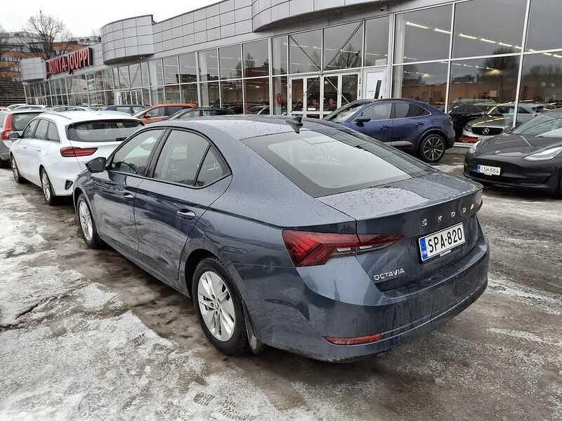 Käytetty Skoda Octavia Ambition 150 HP (110 kW) 2020 Harmaa Sedan
