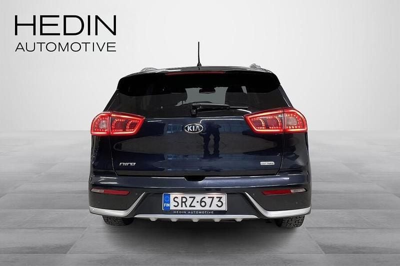 Käytetty Kia Niro LX 105 HP (77 kW) 2019 Sininen Katumaasturi