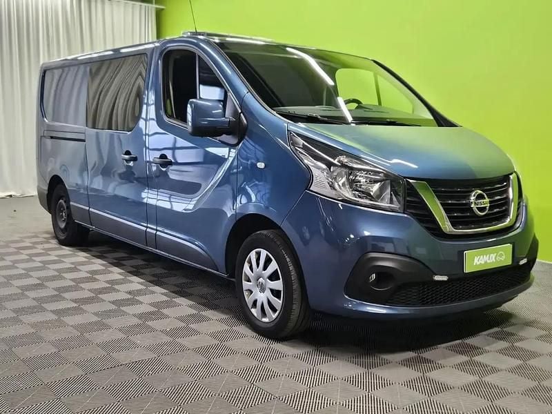 Käytetty Nissan NV300 125 HP (91 kW) 2019 Sininien Van