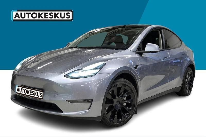 Käytetty 2023 Tesla Model Y Long Range AWD Katumaasturi | 39 900 € (Perustarjous) - Kuva 1/3