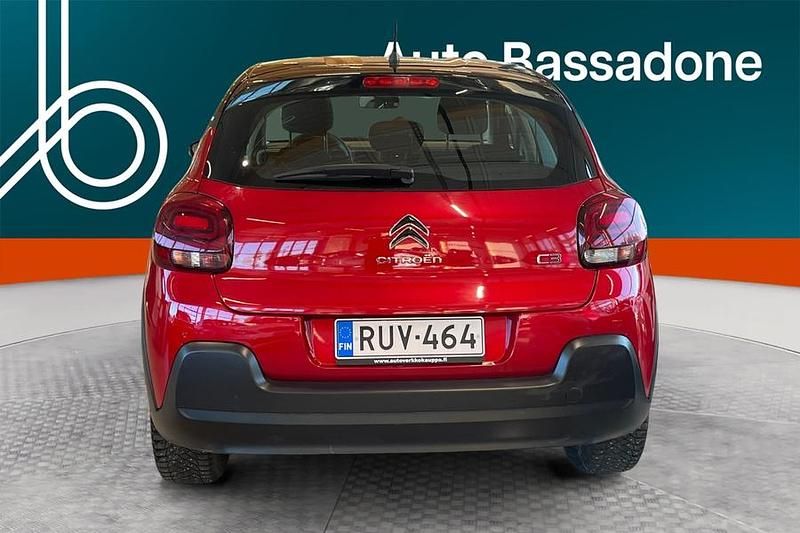 Käytetty Citroën C3 PureTech 83 HP (61 kW) 2022 Viistoperä
