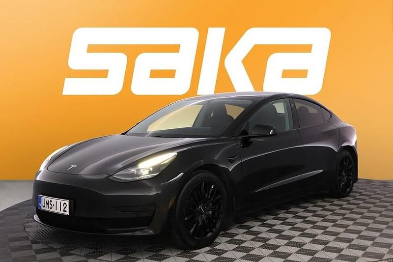 Käytetty Tesla Model 3 Standard Range Plus 239 kW (325 HP) 2021 Sedan