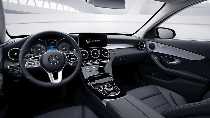 Käytetty Mercedes C300 Avantgarde 245 HP (180 kW) 2019 Harmaa Farmari