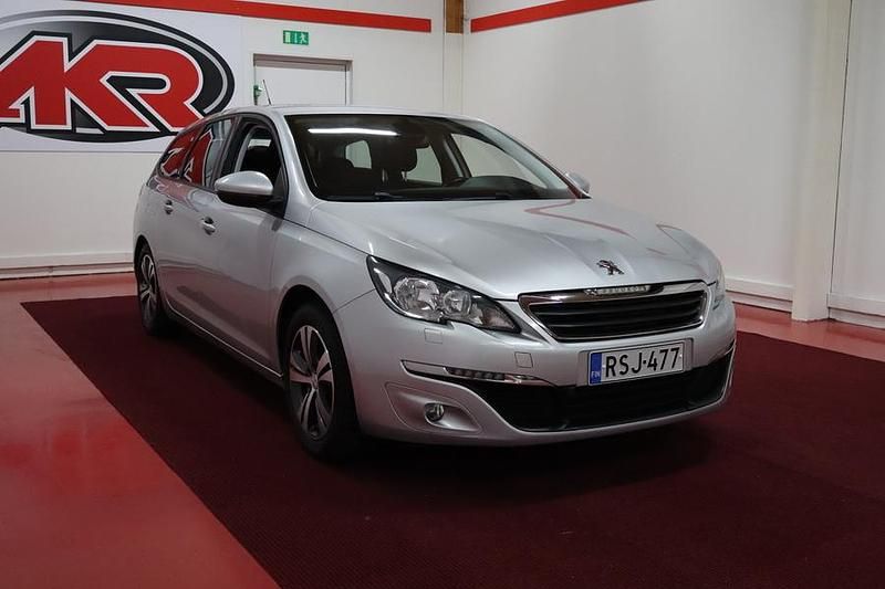 Käytetty Peugeot 308 SW Active 131 HP (96 kW) 2016 Farmari