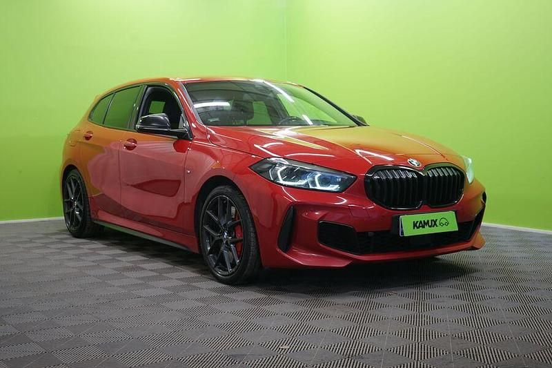 Punainen Käytetty 2021 BMW 128 M Sport Viistoperä | 28 990 € - Kuva 1/3