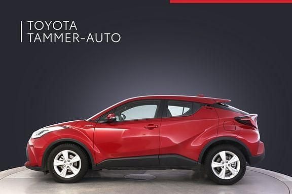 Käytetty Toyota C-HR Active 122 HP (89 kW) 2021 Punainen Katumaasturi
