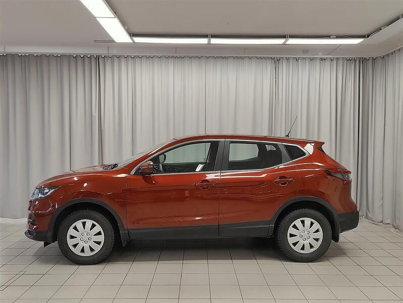 Käytetty Nissan Qashqai Visia 140 HP (102 kW) 2019 Punainen Katumaasturi