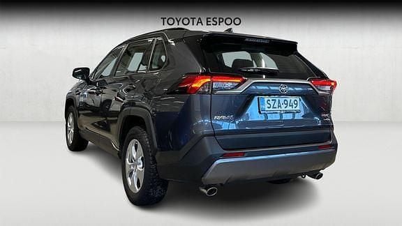 Käytetty Toyota RAV4 Active 176 HP (129 kW) 2021 Harmaa Katumaasturi