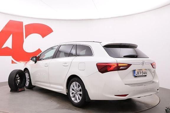 Käytetty Toyota Avensis Multidrive S 147 HP (108 kW) 2018 Valkoinen Farmari