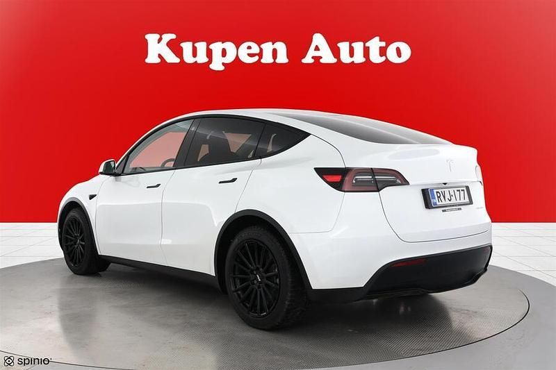 Käytetty Tesla Model Y Long Range AWD 258 kW (351 HP) 2023 Katumaasturi