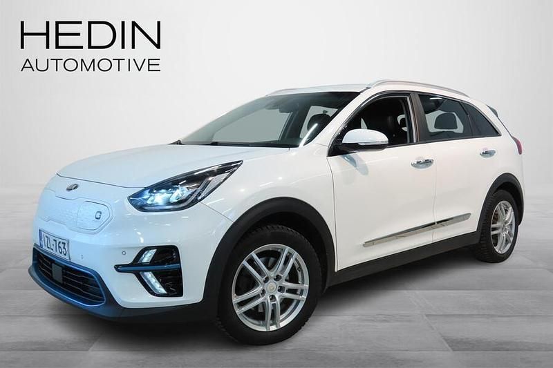 Käytetty Kia Niro Premium 150 kW (204 HP) 2021 Valkoinen Katumaasturi