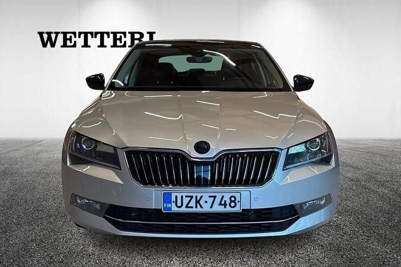 Käytetty Skoda Superb Style 190 HP (139 kW) 2016 Sedan