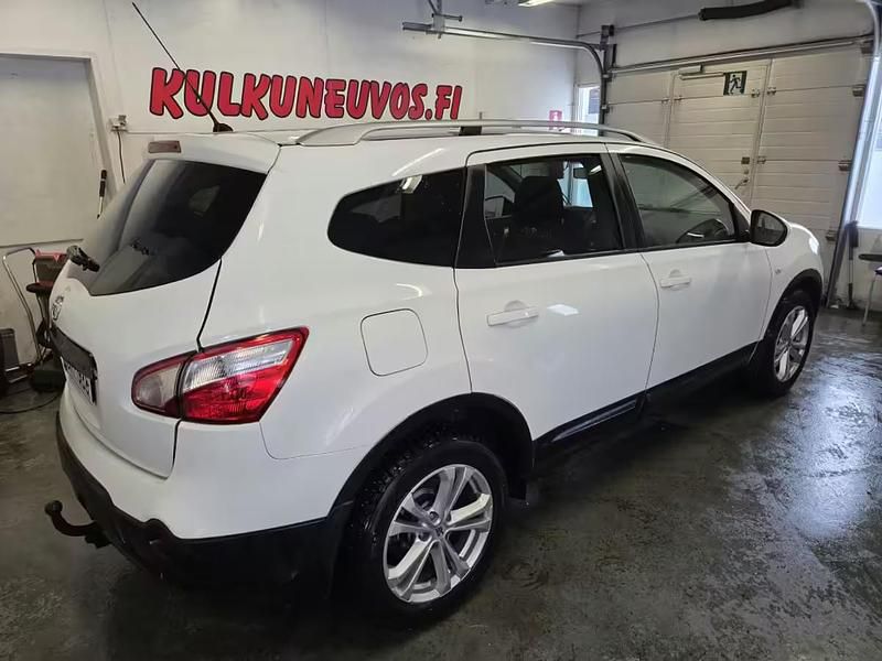 Käytetty Nissan Qashqai +2 Acenta 2011 Katumaasturi