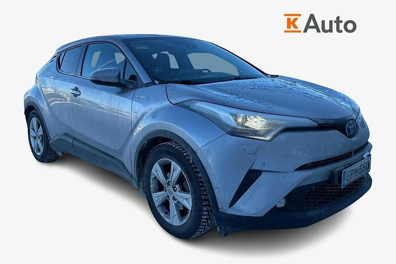 Käytetty Toyota C-HR Premium 122 HP (89 kW) 2018 Hopea Katumaasturi