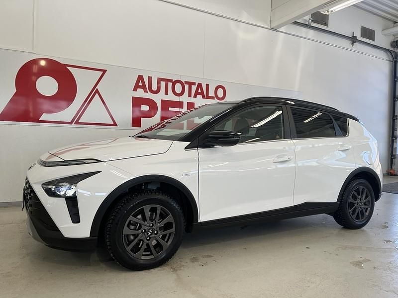 Käytetty Hyundai Bayon 120 HP (88 kW) 2023 Valkoinen Katumaasturi