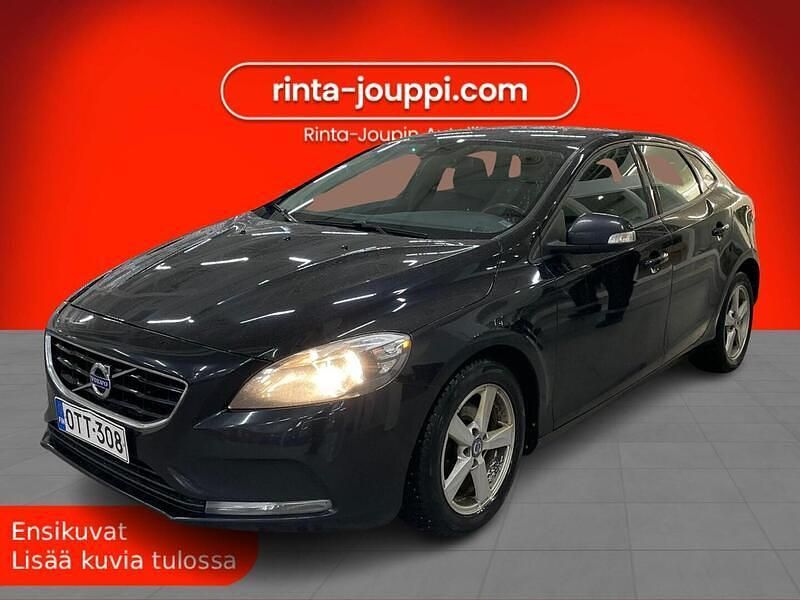 Musta Käytetty 2012 Volvo V40 Kinetic Viistoperä | 5 880 € (Perustarjous) - Kuva 1/3