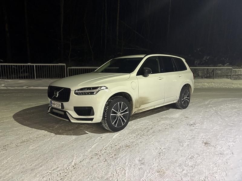 Käytetty Volvo XC90 392 HP (288 kW) 2021 Katumaasturi