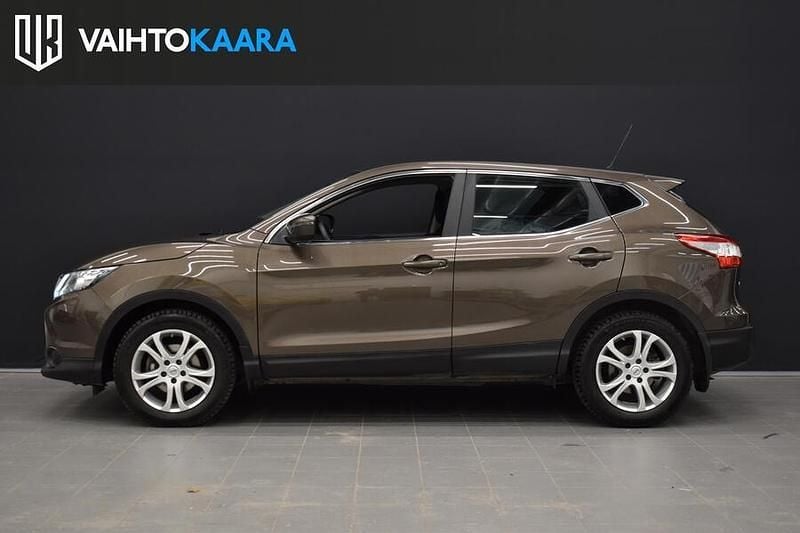Käytetty Nissan Qashqai Visia 116 HP (85 kW) 2016 Katumaasturi