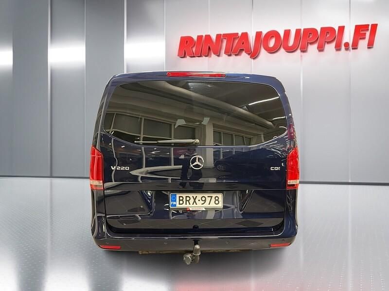 Käytetty Mercedes V220 163 HP (119 kW) 2014 Tila-auto