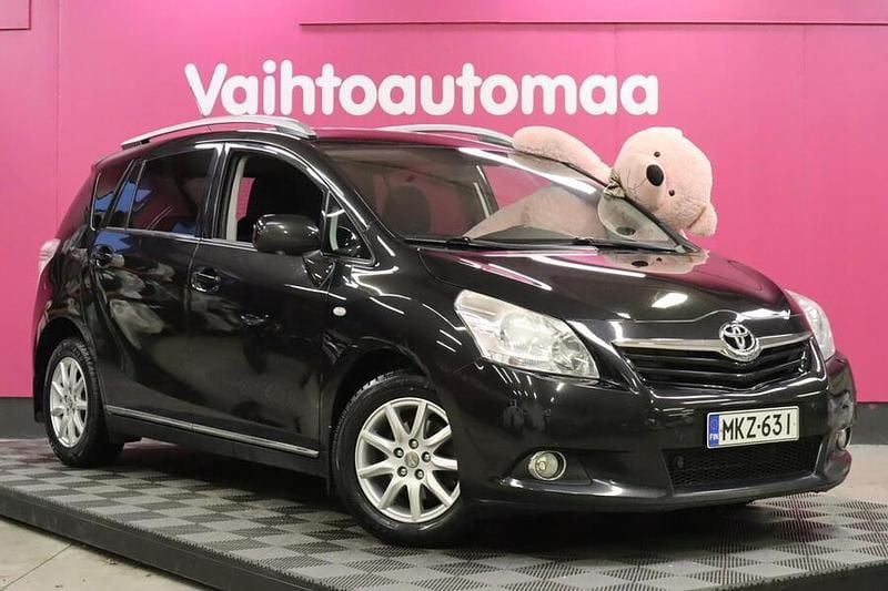 Käytetty Toyota Verso Multidrive S 147 HP (108 kW) 2013 Tila-auto