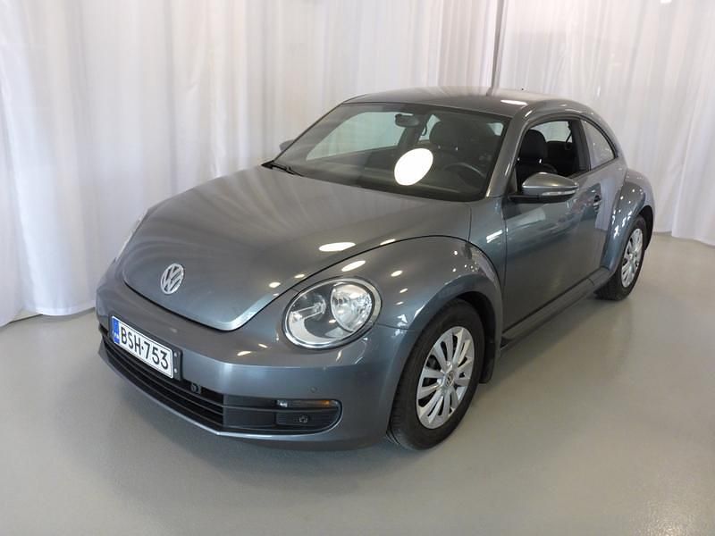 Käytetty VW Beetle 105 HP (77 kW) 2012 Harmaa Viistoperä