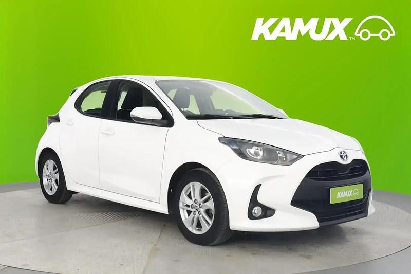 Valkoinen Käytetty 2023 Toyota Yaris Hybrid Active Sedan | 19 170 € (Hyvä tarjous) - Kuva 1/4