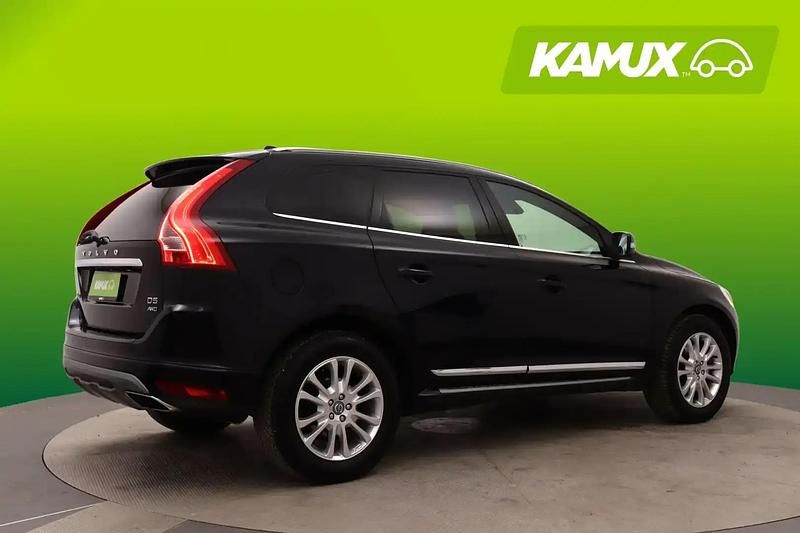 Käytetty Volvo XC60 215 HP (158 kW) 2014 Musta Katumaasturi
