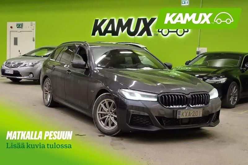 Käytetty BMW 530e M Sport 292 HP (214 kW) 2022 Hopea / harmaa Farmari