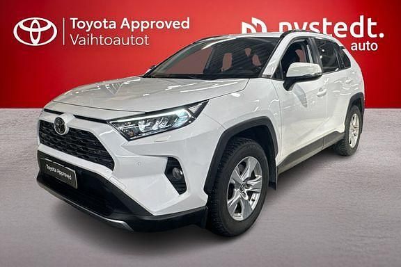 Valkoinen Käytetty 2019 Toyota RAV4 Active Katumaasturi | 25 490 € (Supertarjous) - Kuva 1/3