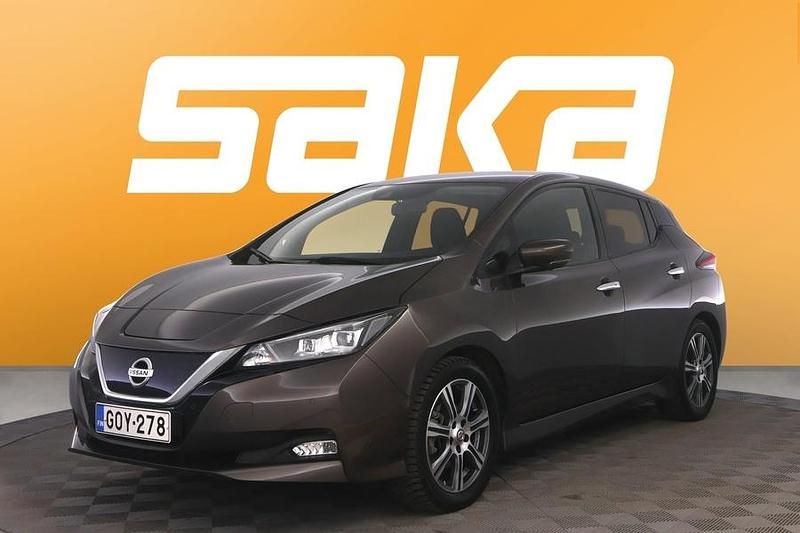 Käytetty Nissan Leaf N-Connecta 110 kW (150 HP) 2022 Viistoperä