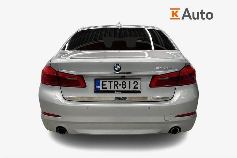 Käytetty BMW 530e iPerformance 252 HP (185 kW) 2017 Hopea Sedan