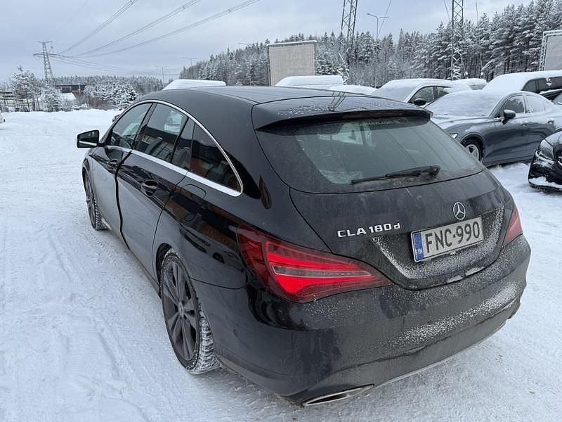 Käytetty Mercedes CLA180 Edition 109 HP (80 kW) 2018 Sedan