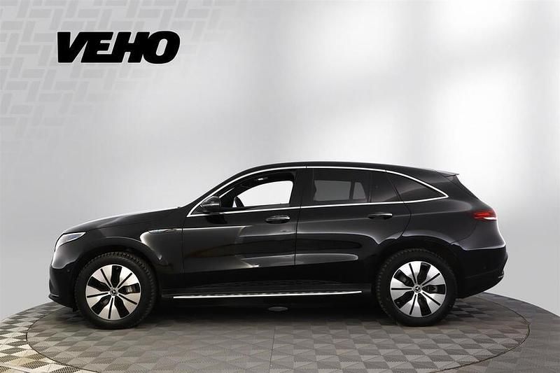 Käytetty Mercedes EQC400 AMG 300 kW (408 HP) 2020 Musta Katumaasturi