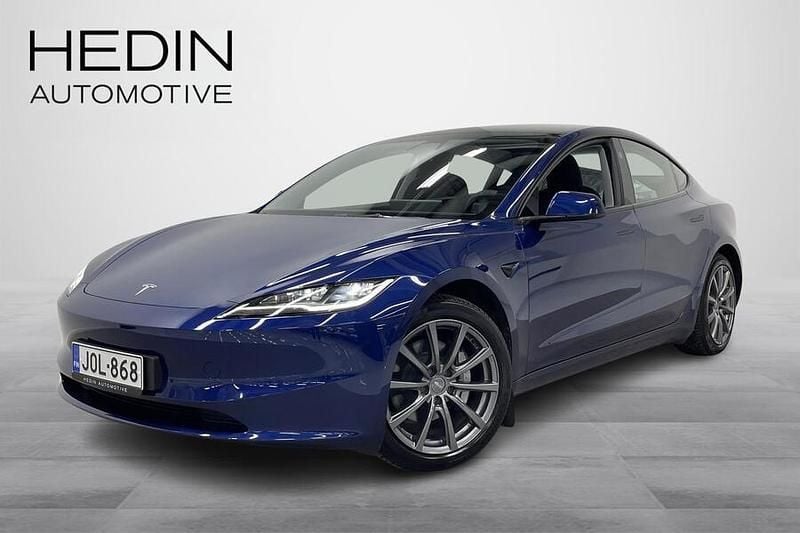 Sininen Käytetty 2024 Tesla Model 3 Long Range AWD Sedan | 44 890 € - Kuva 1/4
