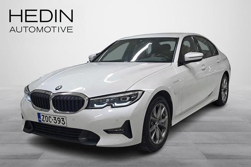 Käytetty 2020 BMW 330e Sport Line Sedan | 22 990 € (Perustarjous) - Kuva 1/3