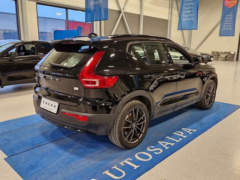 Käytetty Volvo XC40 Ultimate 185 kW (252 HP) 2023 Katumaasturi