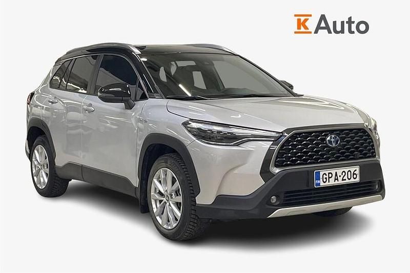 Harmaa Käytetty 2022 Toyota Corolla Cross Active Katumaasturi | 34 790 € (Perustarjous) - Kuva 1/3