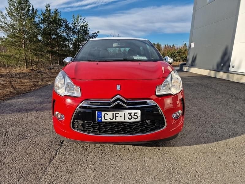 Käytetty Citroën DS3 So Chic 83 HP (61 kW) 2013 Viistoperä