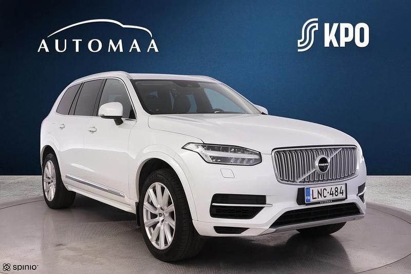Käytetty Volvo XC90 Inscription 320 HP (235 kW) 2016 Valkoinen Katumaasturi