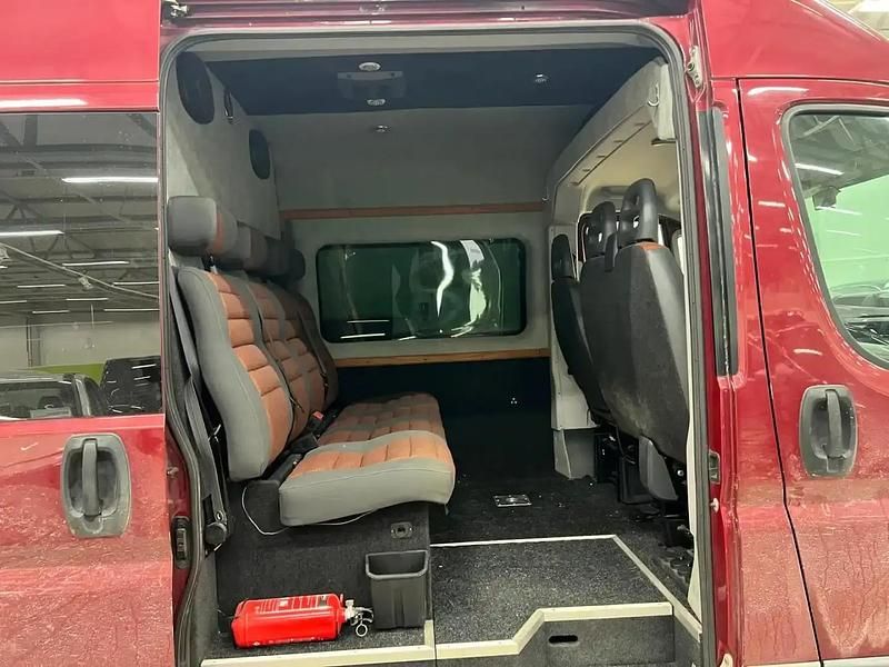 Käytetty Fiat Ducato 156 HP (114 kW) 2009 Punainen Van