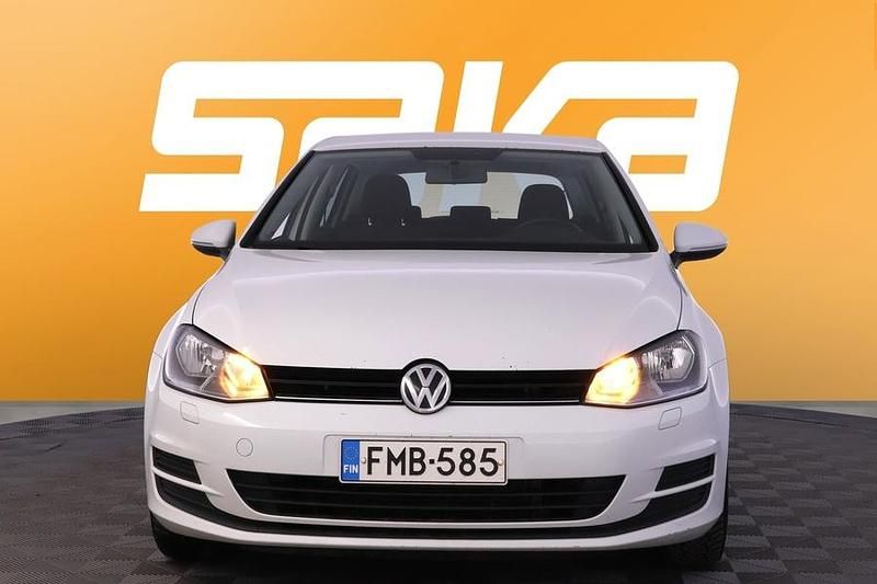 Käytetty VW Golf VII Comfortline 110 HP (80 kW) 2016 Viistoperä