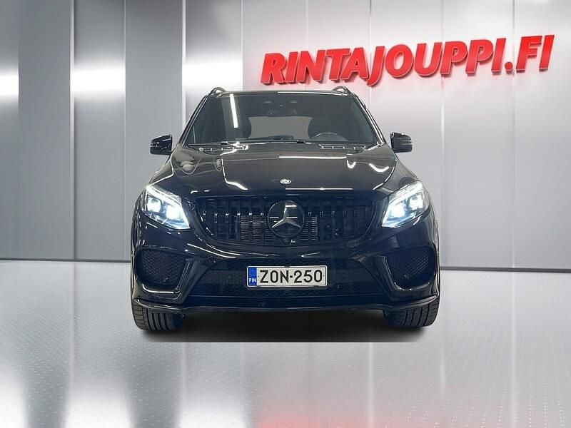 Käytetty Mercedes GLE500 AMG 333 HP (244 kW) 2017 Katumaasturi