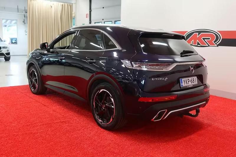 Käytetty DS Automobiles DS7 Crossback Business 301 HP (221 kW) 2020 Sininen Katumaasturi