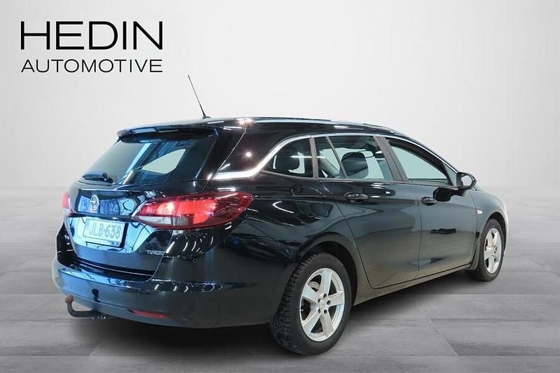 Käytetty Opel Astra Comfort 150 HP (110 kW) 2019 Musta Farmari