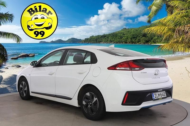 Käytetty Hyundai Ioniq Comfort 105 HP (77 kW) 2017 Viistoperä